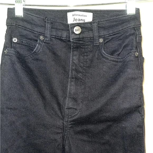 Reformation Harper Jean in Black - Picture 4 of 7